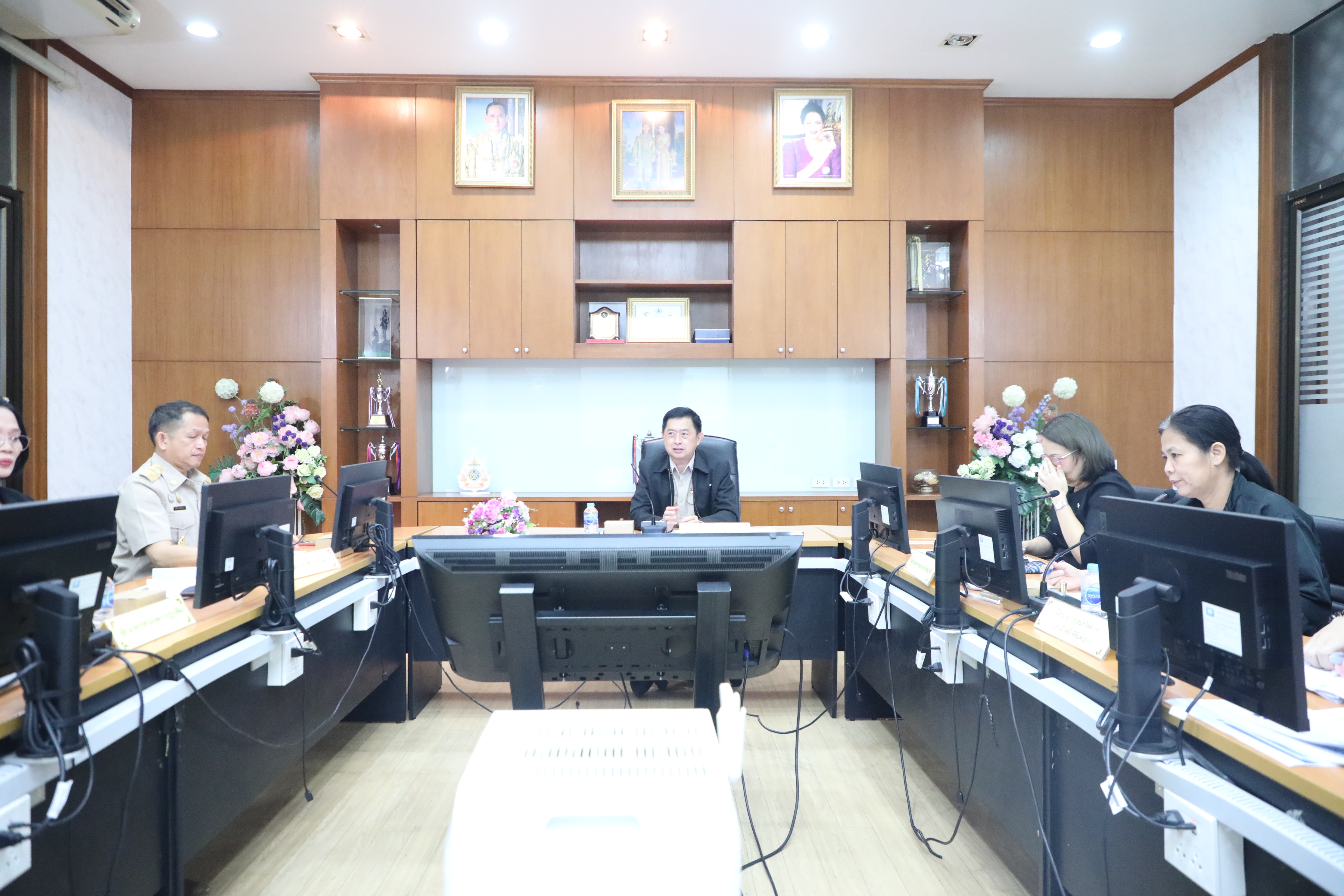 title - ส.ป.ก. ประชุมคณะกรรมการตัดสินการประกวดออกแบบตราสัญลักษณ์ครบรอบวันคล้ายวันสถาปนา ส.ป.ก. ครั้งที่ 1/2568